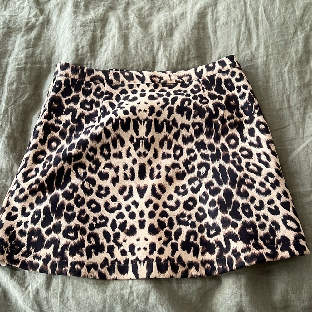 Zara cheetah mini-skirt
